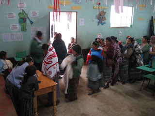 Towns people lining up to sign the accord